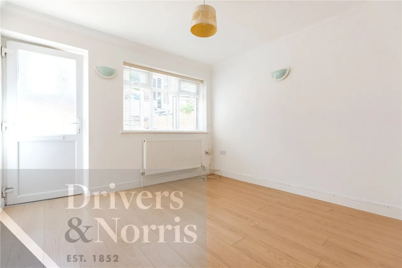 Tancred Road, Finsbury Park, photo 3