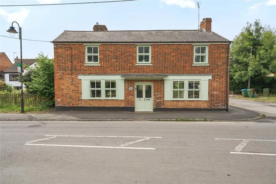 Main Street, Buckingham, MK18, photo 2