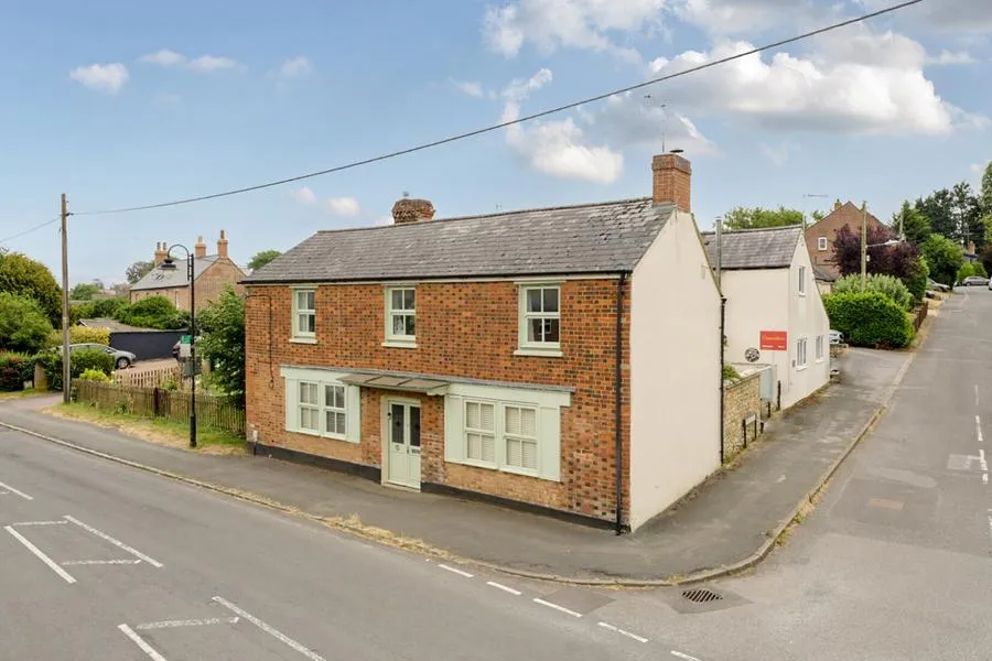 Main Street, Buckingham, MK18, photo 26