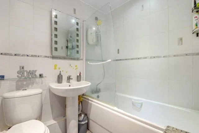 Batchelor Close, Aylesbury, HP20, photo 8