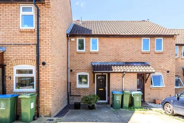 2 bed house for sale, Batchelor Close, Aylesbury, HP20