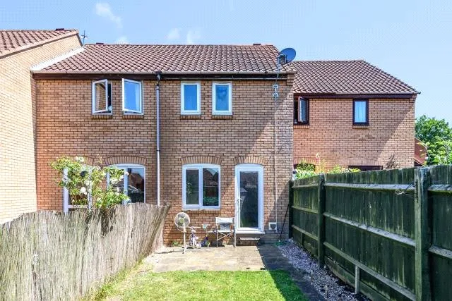 Batchelor Close, Aylesbury, HP20, photo 10