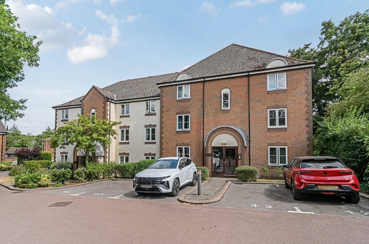 Waterside Court, Alton, GU34, photo 9