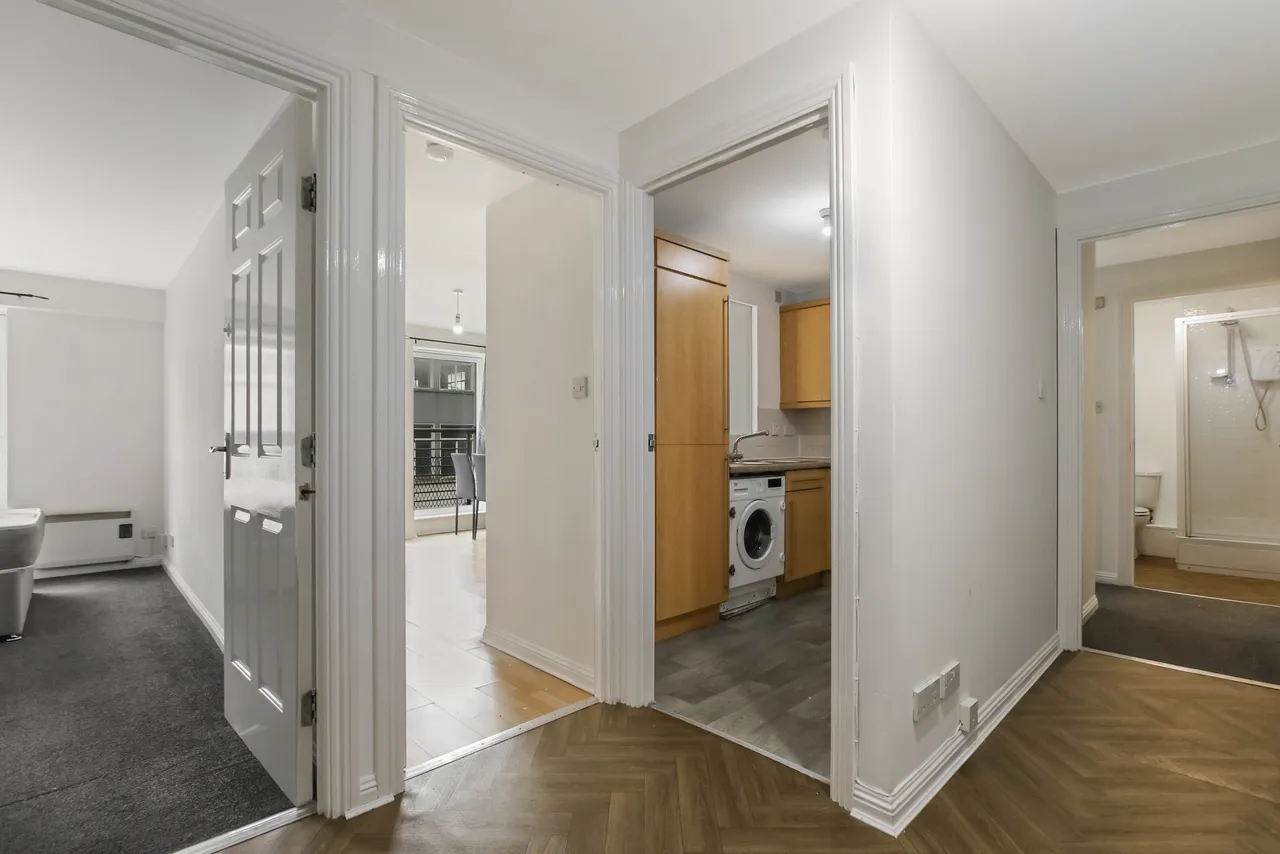 Wallace Street, G5, photo 2