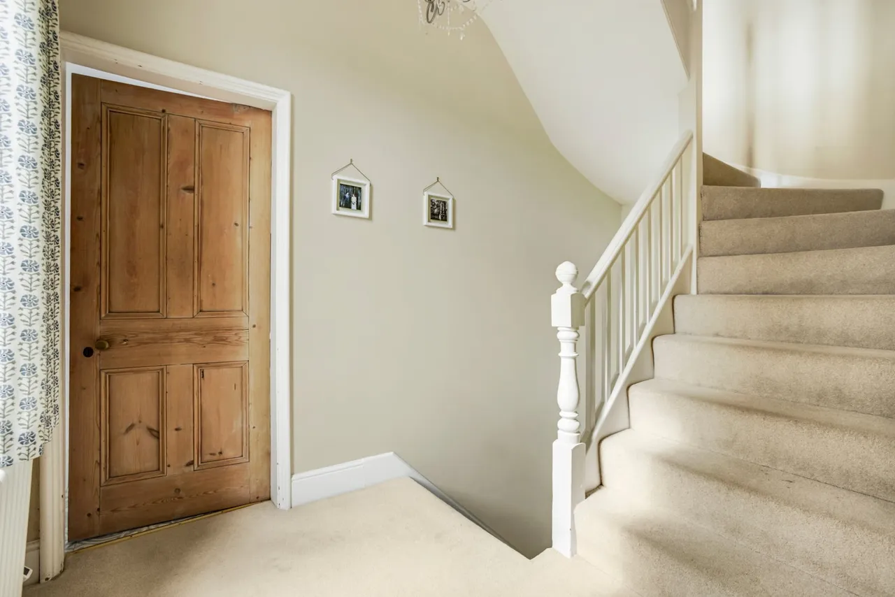 Bingham Road, Radcliffe-on-Trent, NG12, photo 19