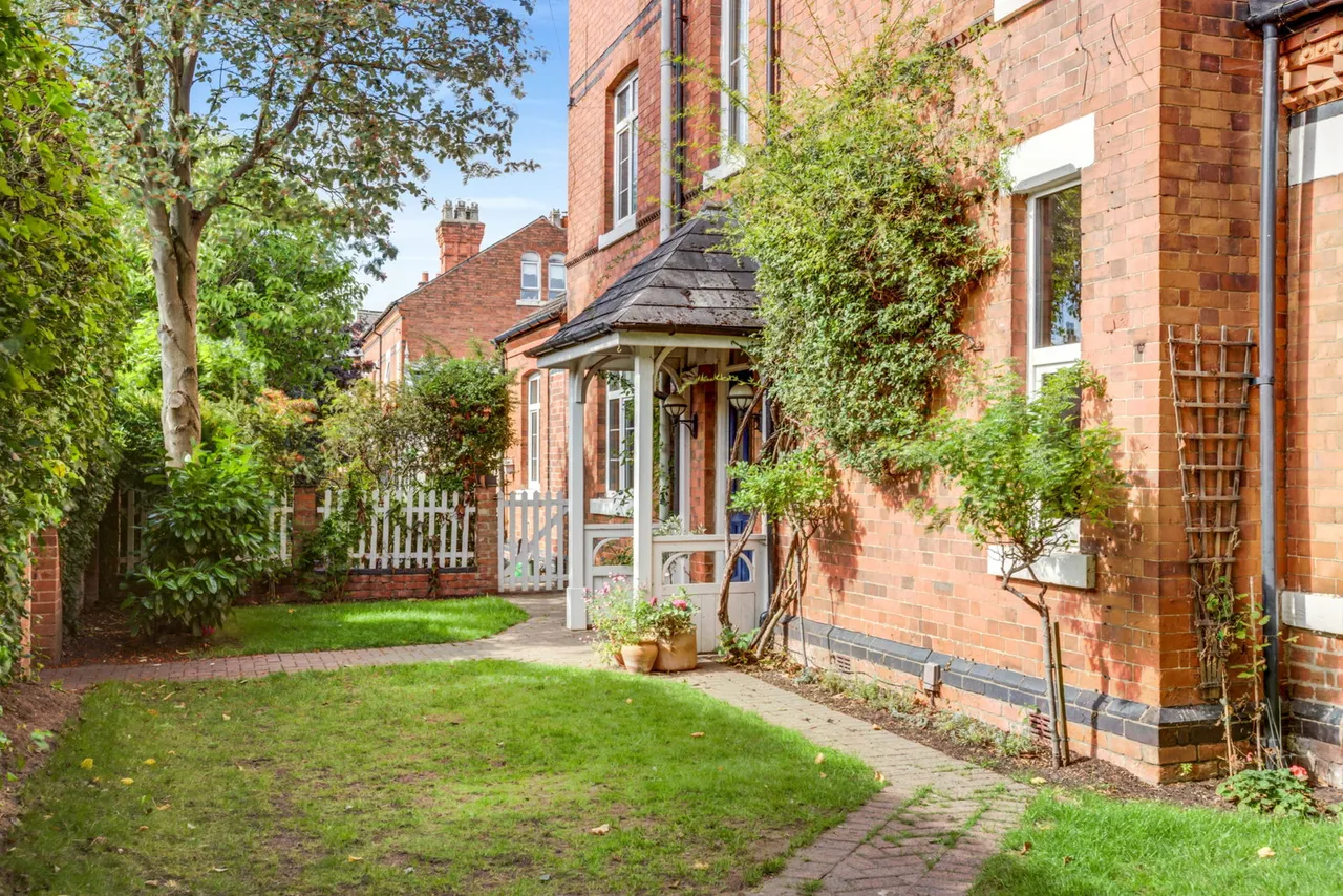 Bingham Road, Radcliffe-on-Trent, NG12, photo 36
