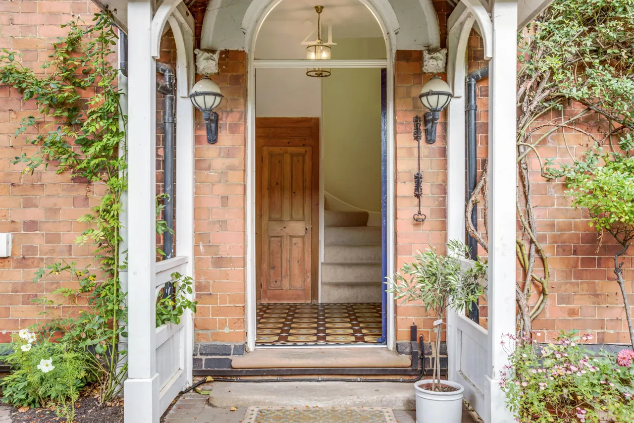 Bingham Road, Radcliffe-on-Trent, NG12, photo 18