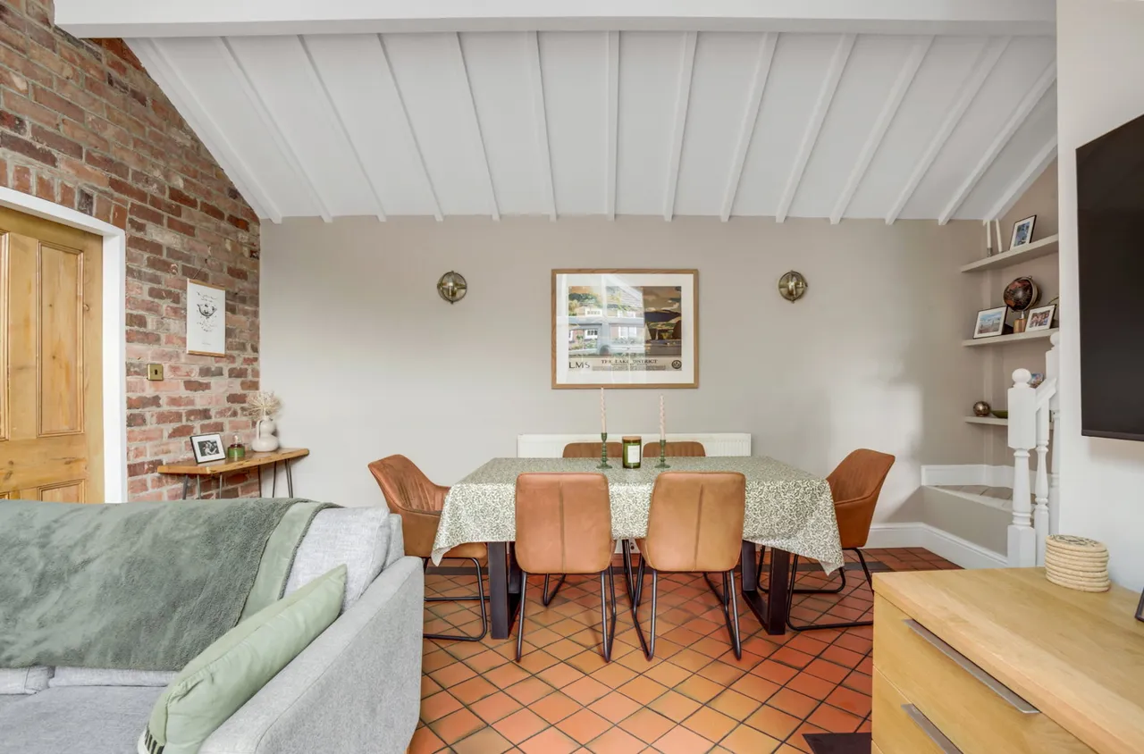 Bingham Road, Radcliffe-on-Trent, NG12, photo 10