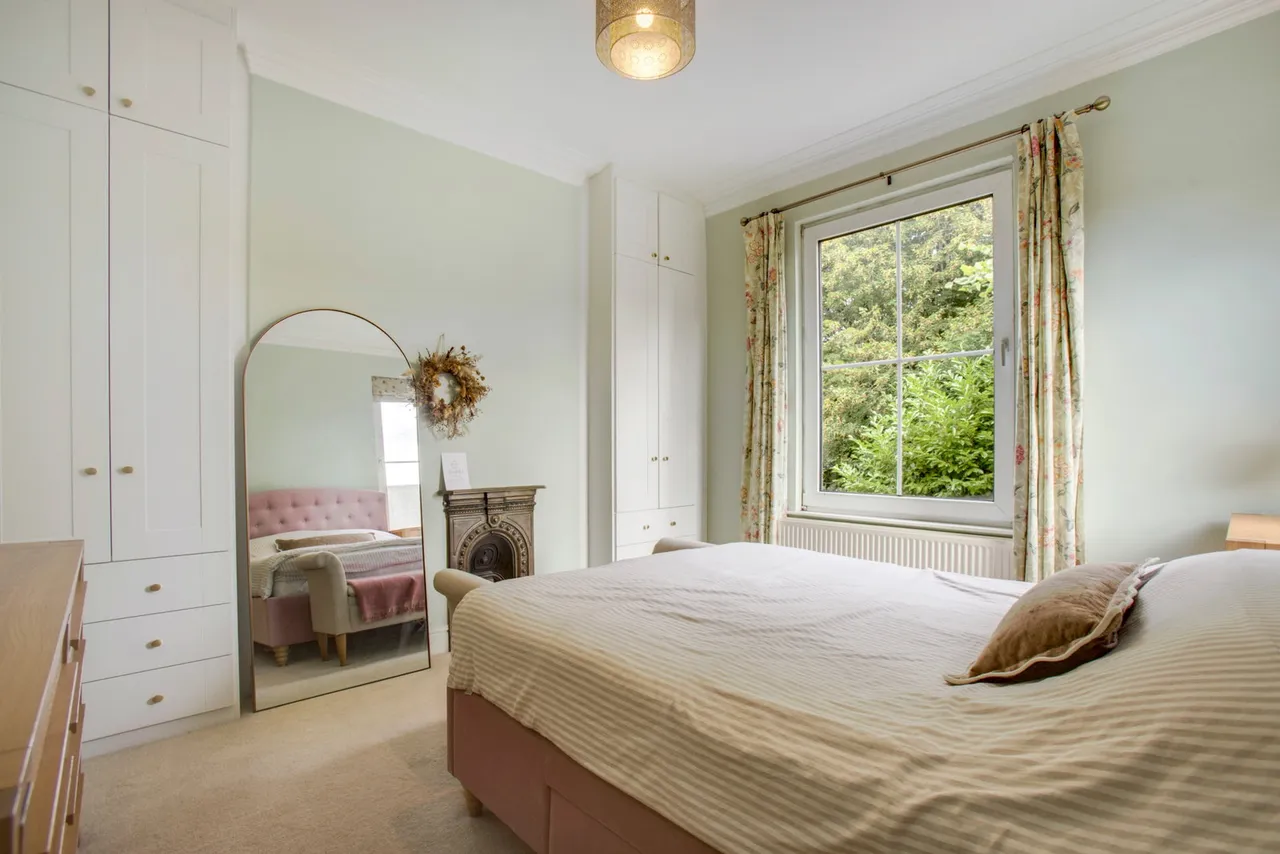 Bingham Road, Radcliffe-on-Trent, NG12, photo 23