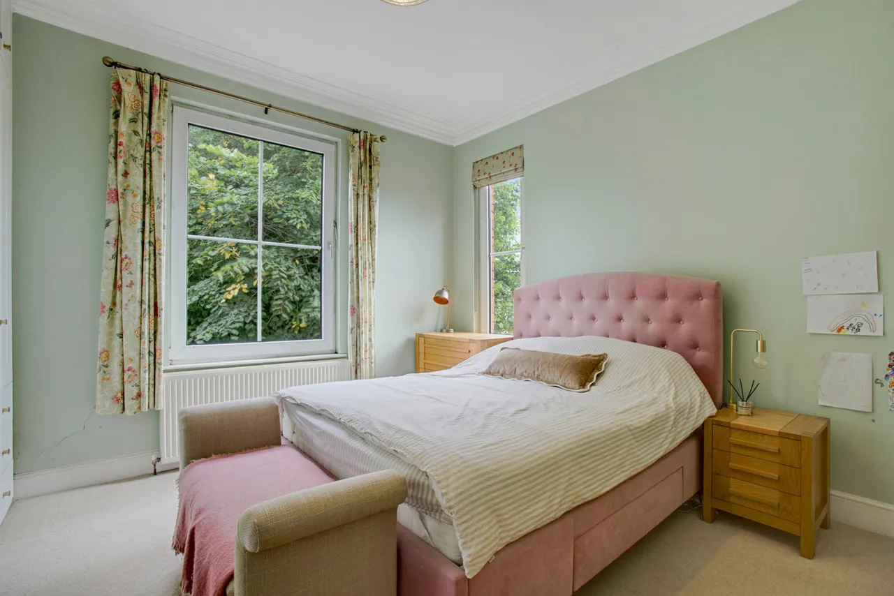 Bingham Road, Radcliffe-on-Trent, NG12, photo 21