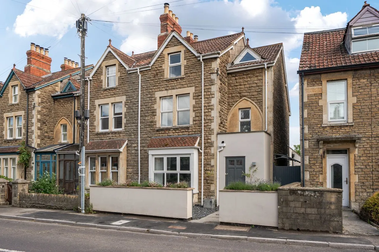 4 bed character property for sale, The Butts, Frome, BA11