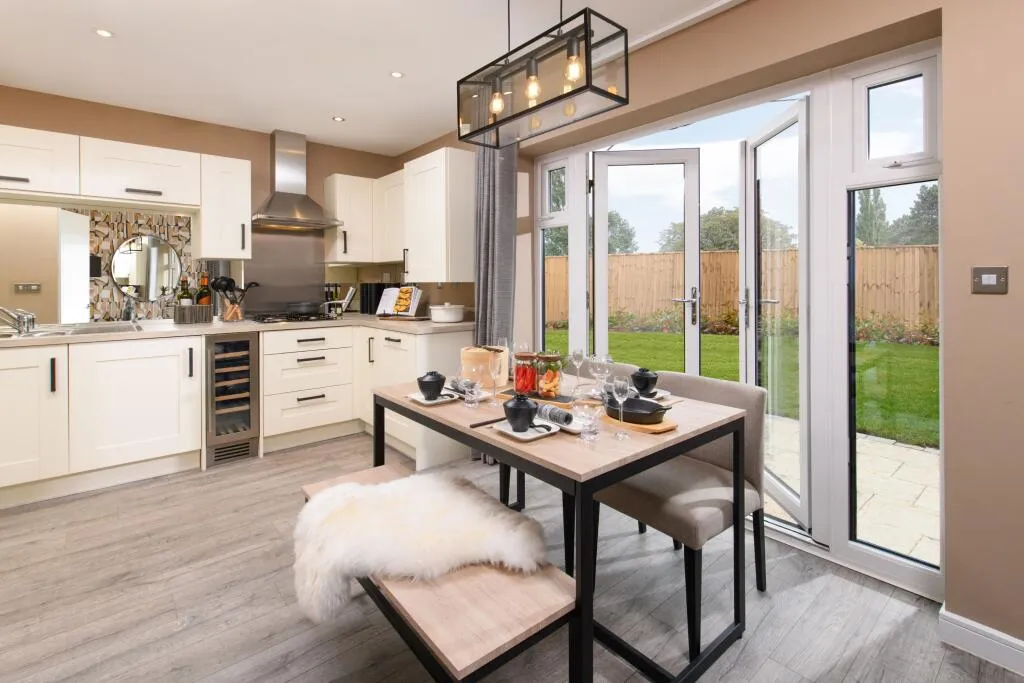 4 bed house for sale — The Medway, Deacons Close, Croft, WA3 7EN
