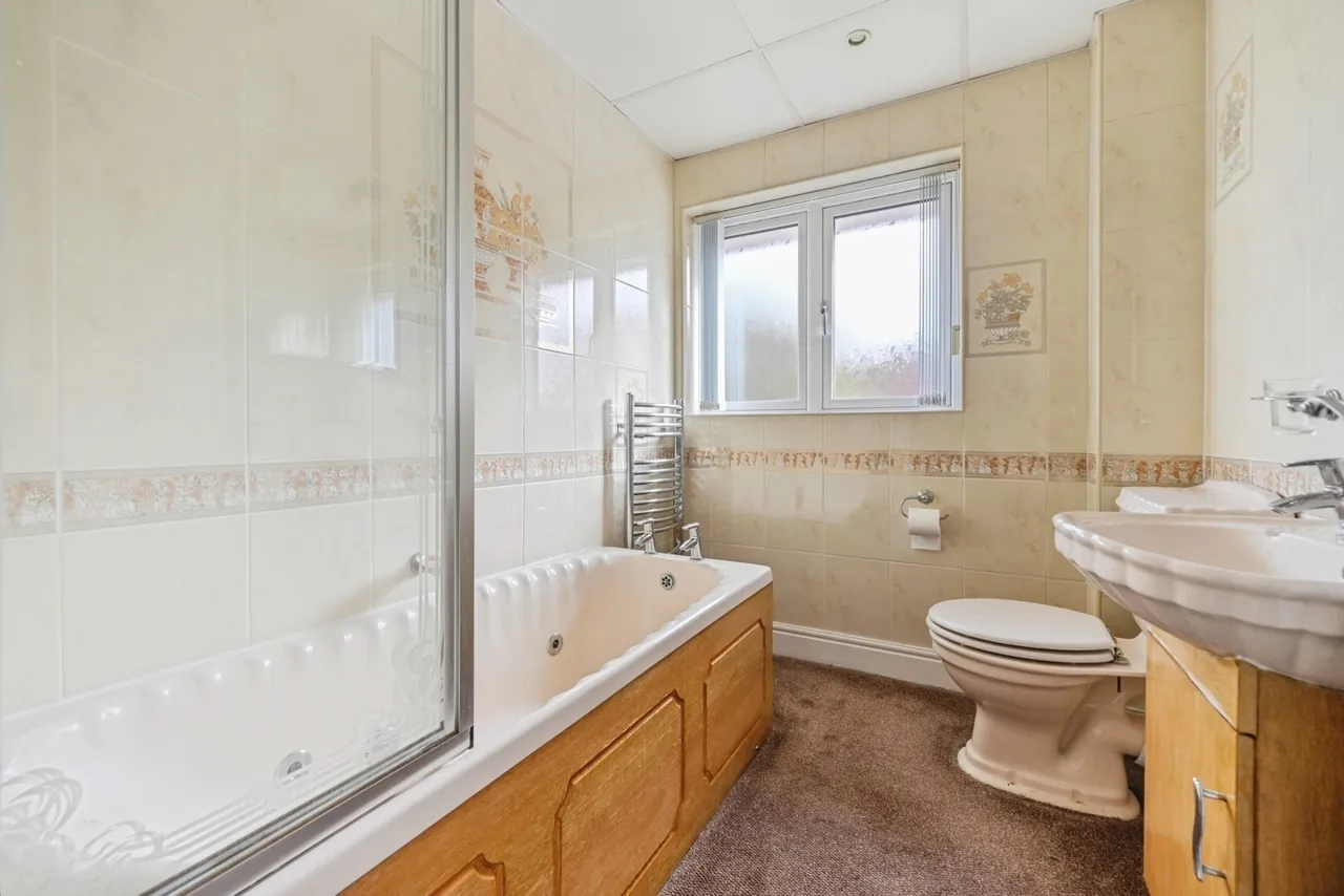 Sycamore Road, Kingsbury, Tamworth, Warwickshire, B78, photo 9
