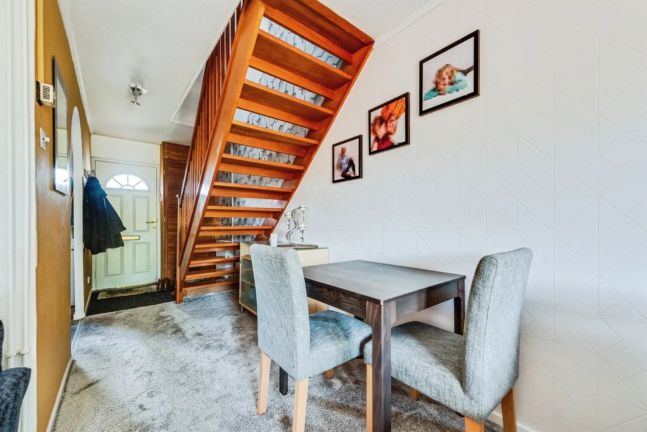 Fenland Close, Middleleaze, SN5, photo 2