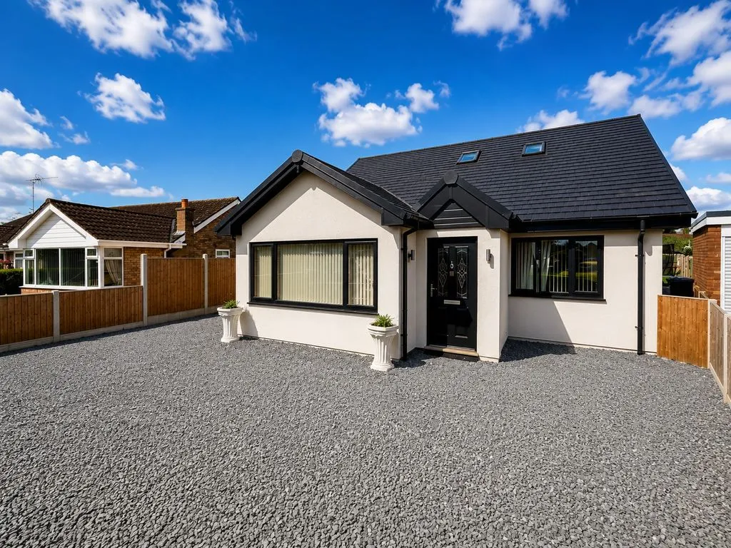 4 bed house for sale — Darley Dale Crescent, Grantham