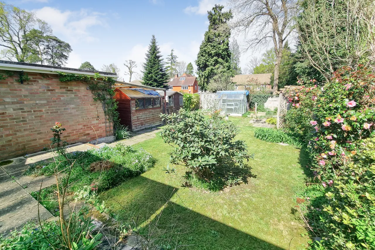 Rowcroft Close, Ash Vale, Guildford, Surrey, GU12 5LH, photo 14