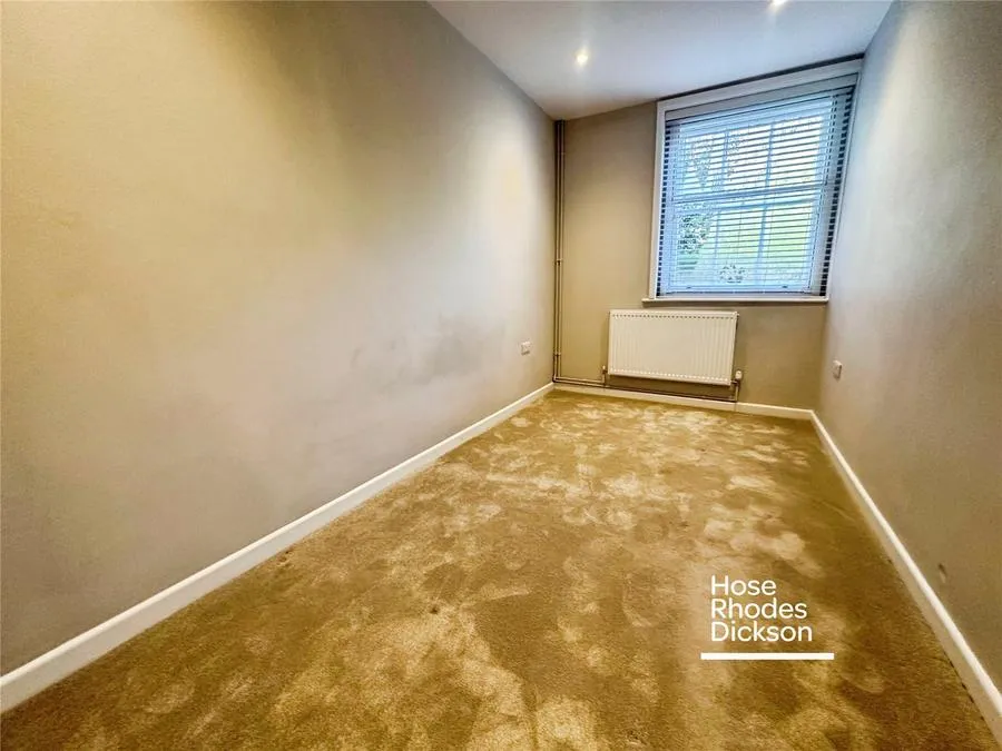 East Hill Road, Ryde, PO33, photo 5