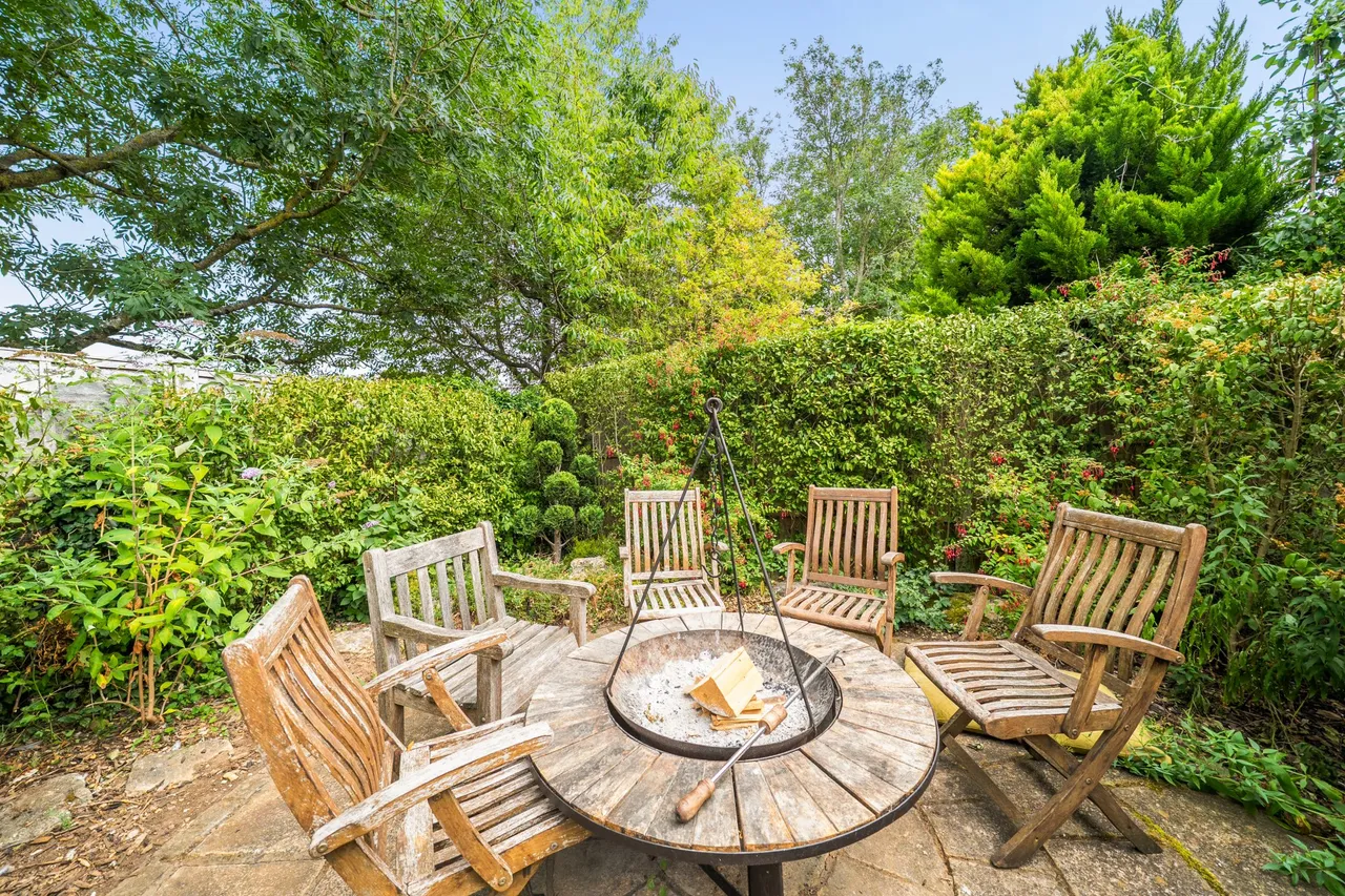 Lees Hill House Lees Hill, South Warnborough, Hook, RG29 1RQ, photo 21