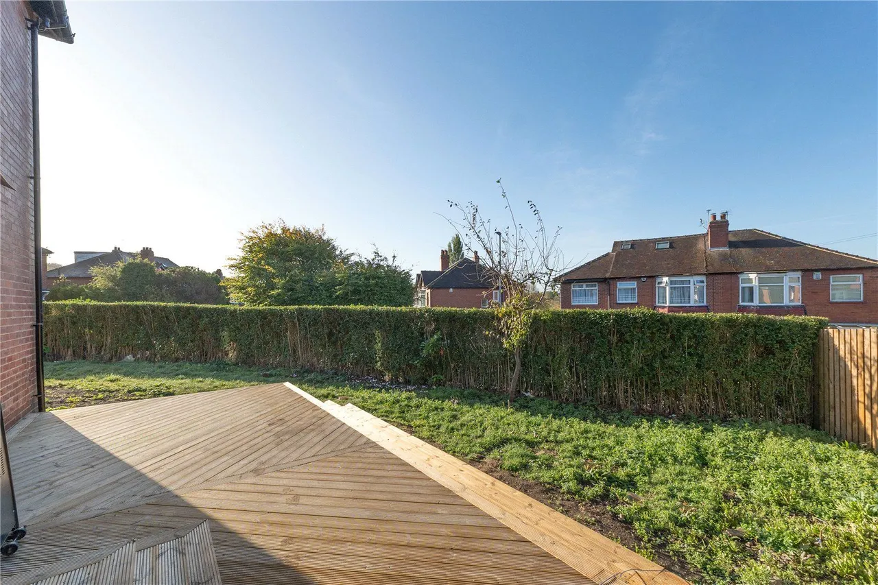 Barthorpe Crescent, Leeds, LS17, photo 8