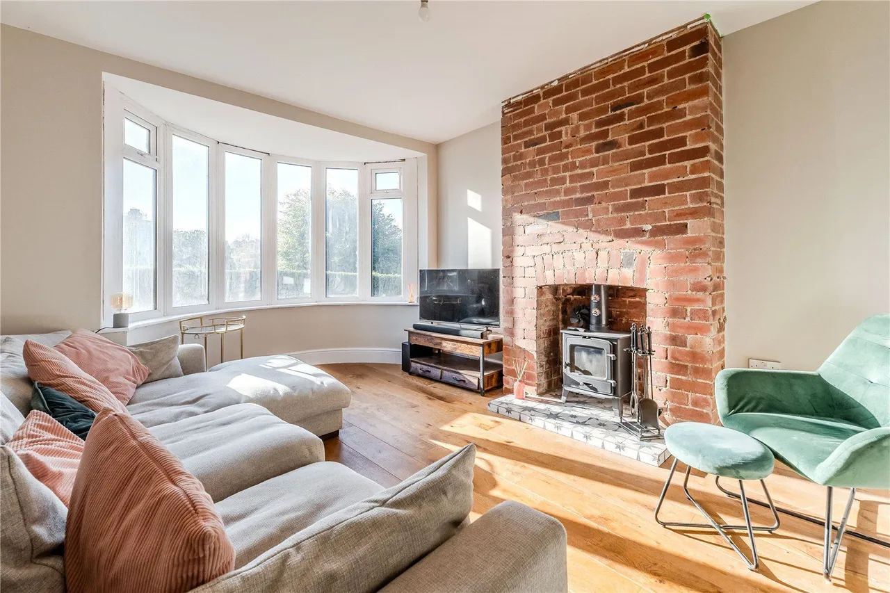 Barthorpe Crescent, Leeds, LS17, photo 3