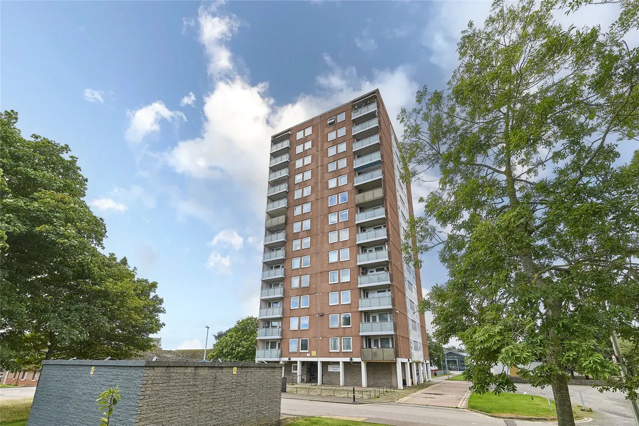 2 bed flat for sale, Tillydrone Court, Aberdeen, AB24