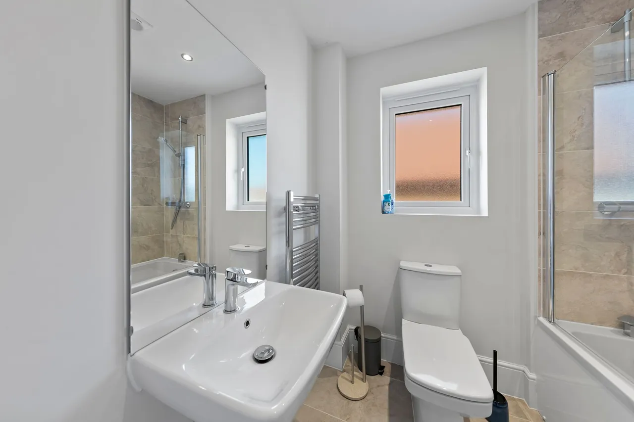 Haybedore Close, Daresbury, Warrington, WA4 6GP, photo 16