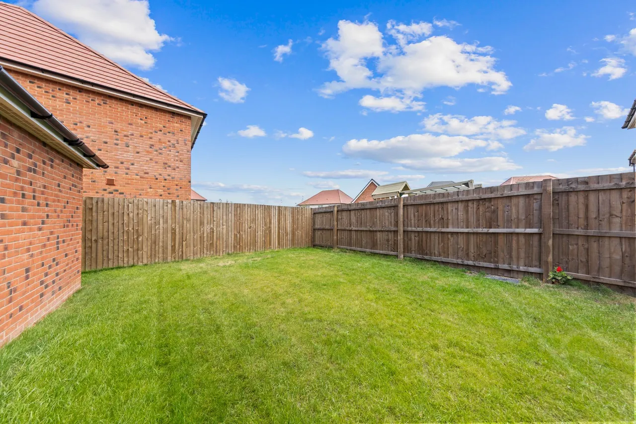 Haybedore Close, Daresbury, Warrington, WA4 6GP, photo 18