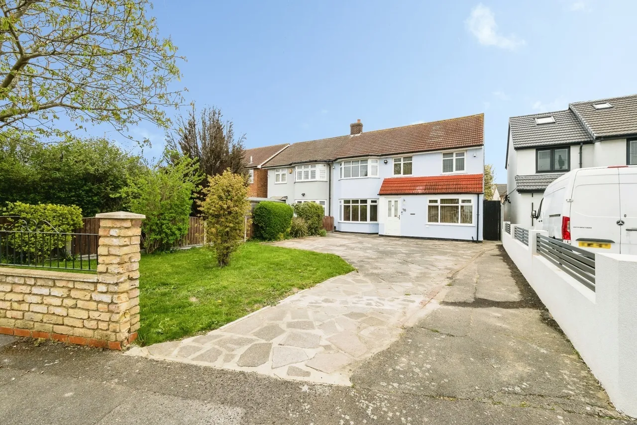 5 bed house for sale — Sowrey Avenue, Rainham, Essex, RM13