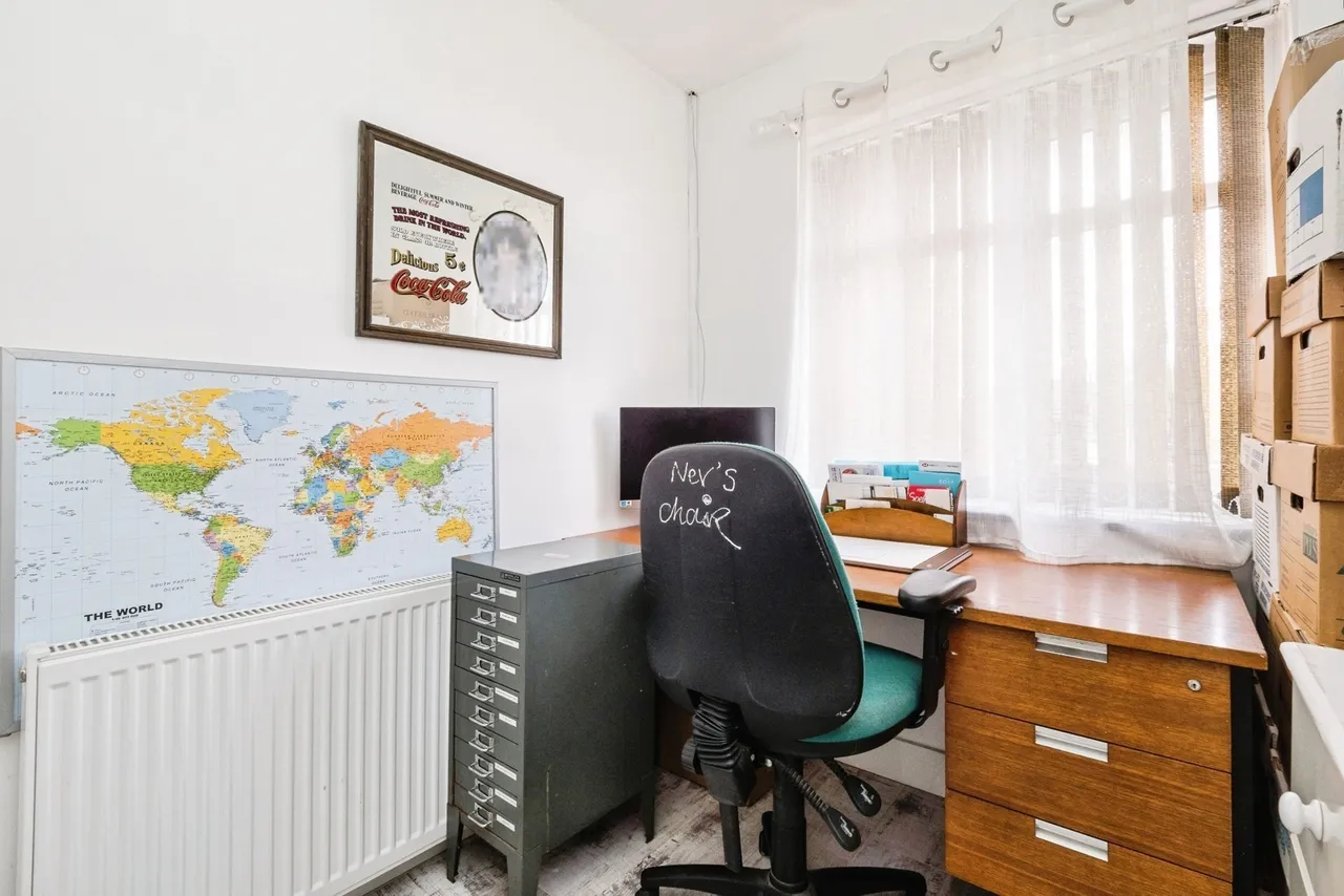 Sowrey Avenue, Rainham, Essex, RM13, photo 14
