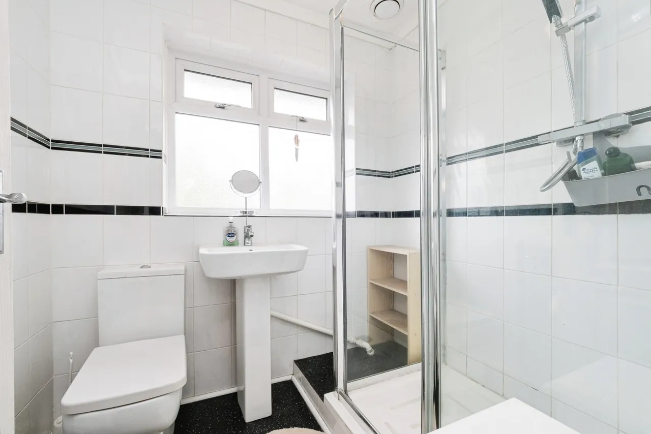 Sowrey Avenue, Rainham, Essex, RM13, photo 17