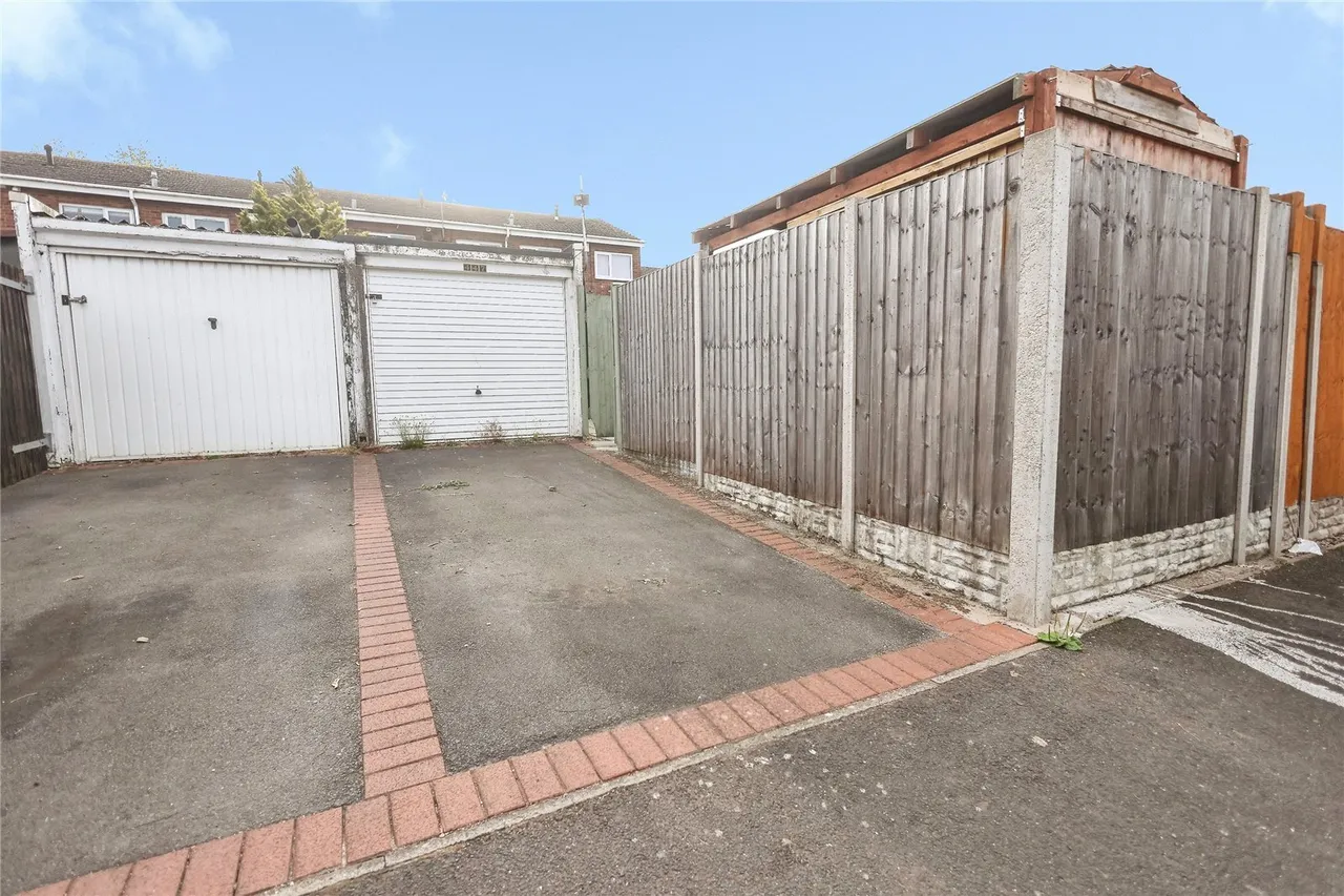 Auckland Drive, Birmingham, B36, photo 2