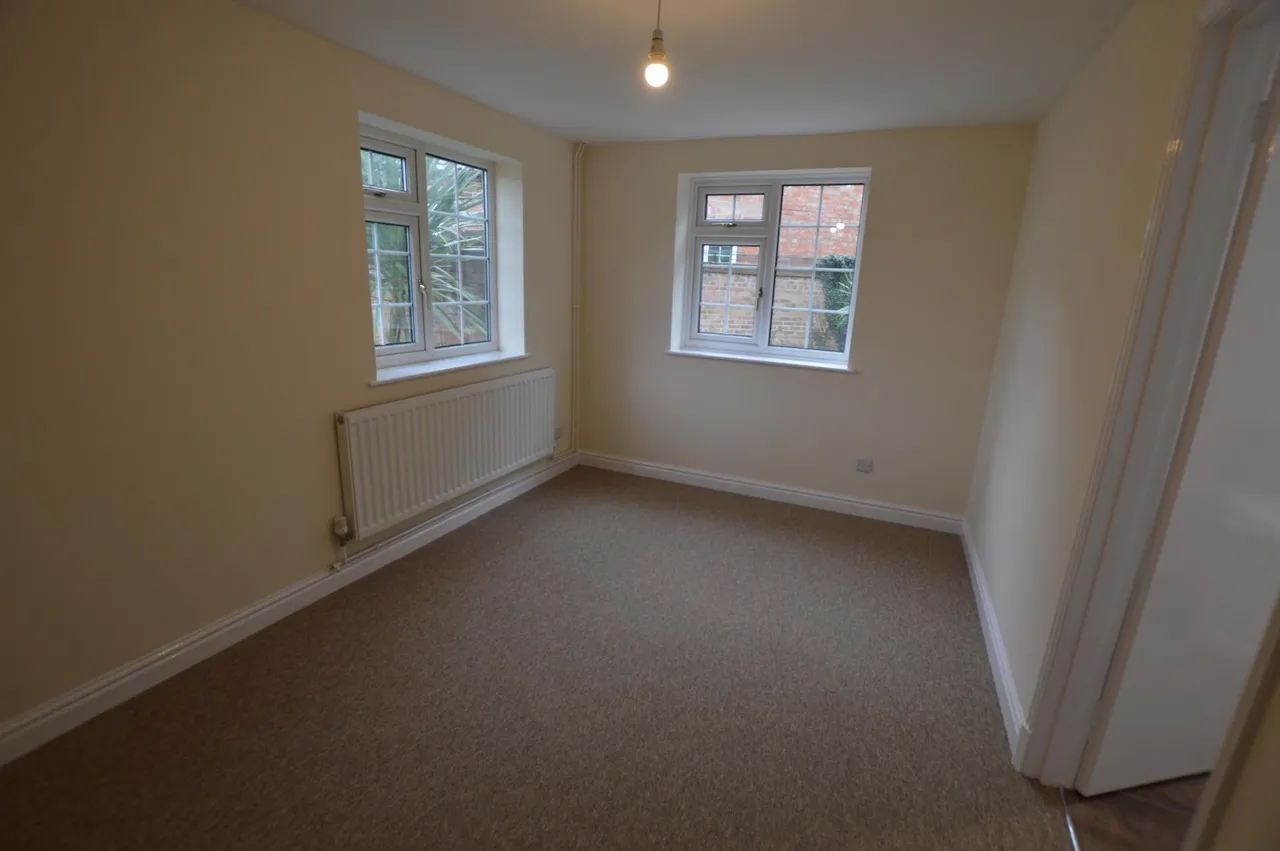 Woolsthorpe Lane, Muston, NG13, photo 3