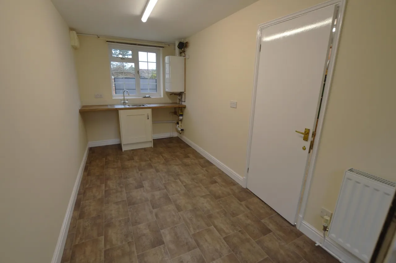 Woolsthorpe Lane, Muston, NG13, photo 9