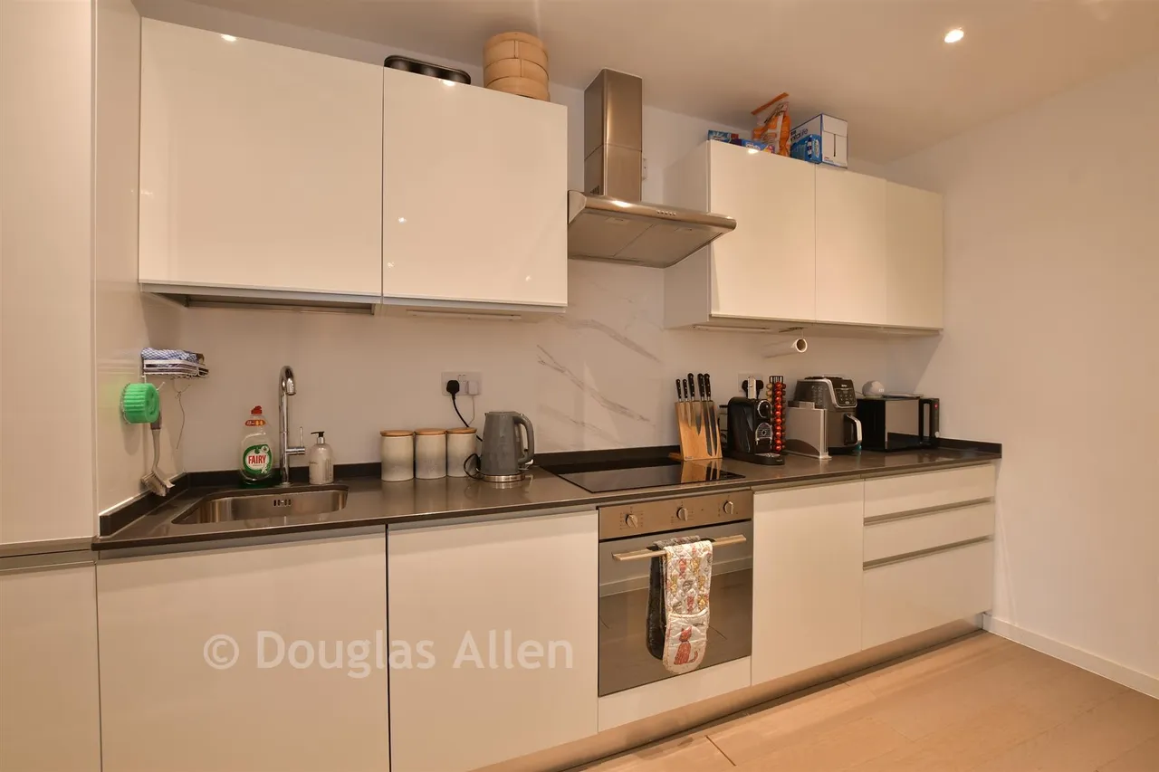 Hubert Road, Brentwood, CM14, photo 2
