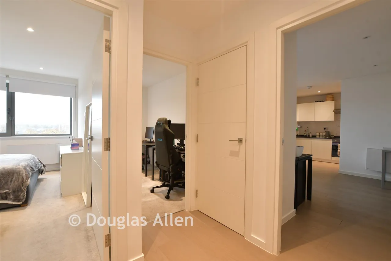 Hubert Road, Brentwood, CM14, photo 6