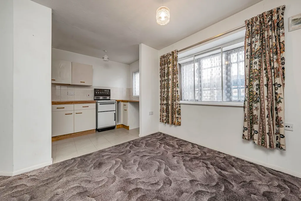 Woodlea Court, Verona Close, UB8, photo 17
