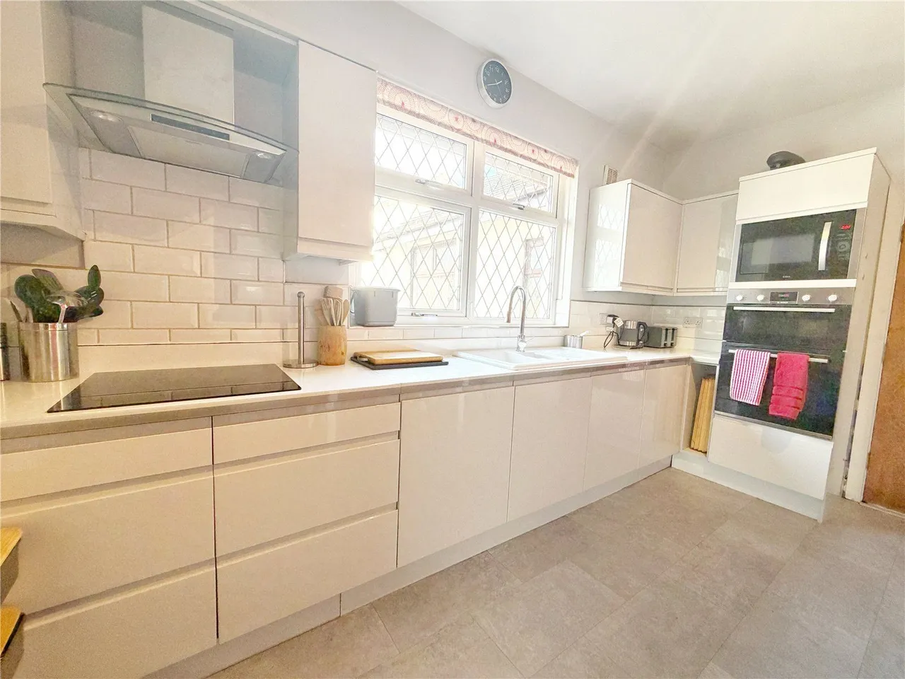 Waterloo Road, Cheetwood, M8, photo 9