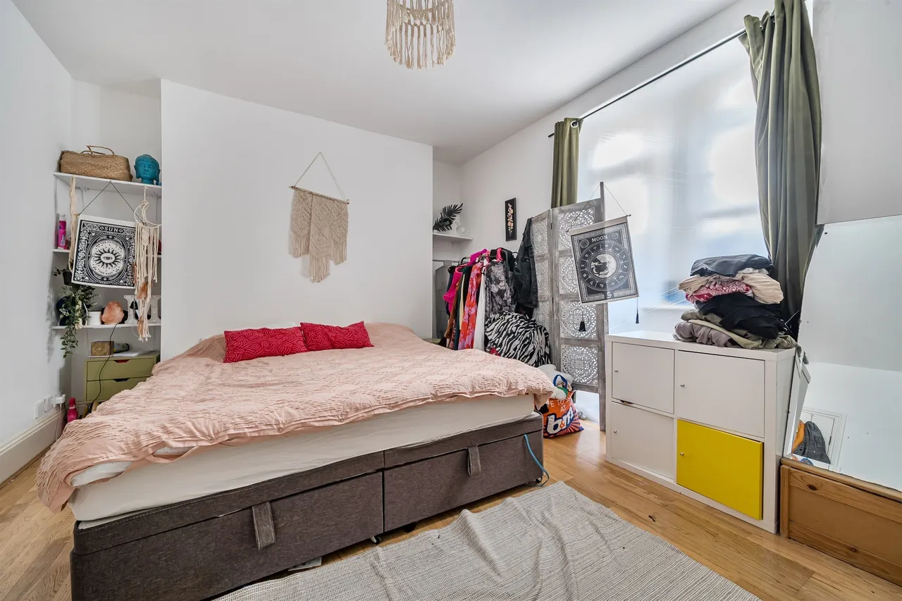 Royal Drive, London, N11, photo 9