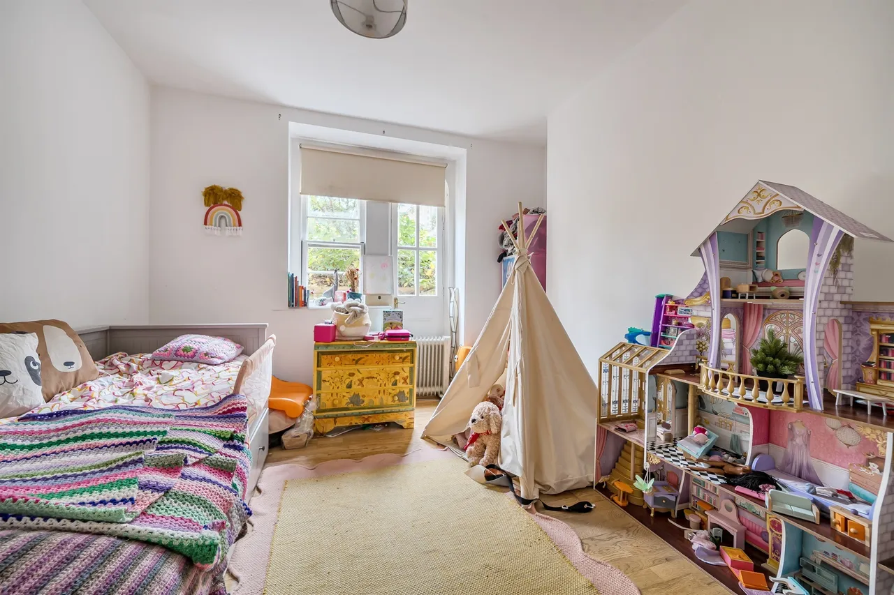 Royal Drive, London, N11, photo 6
