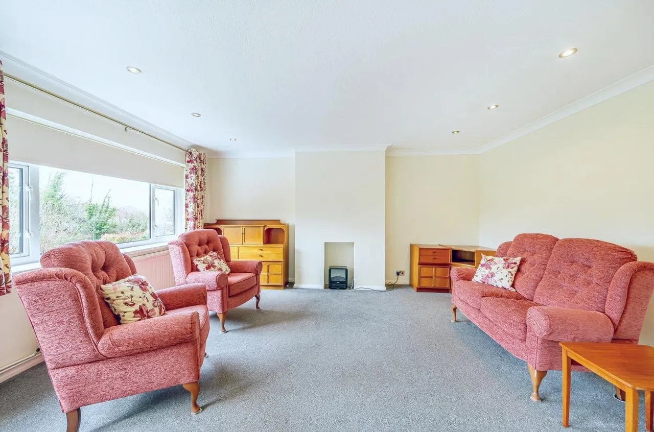 Castleton Close, Banstead, SM7, photo 6