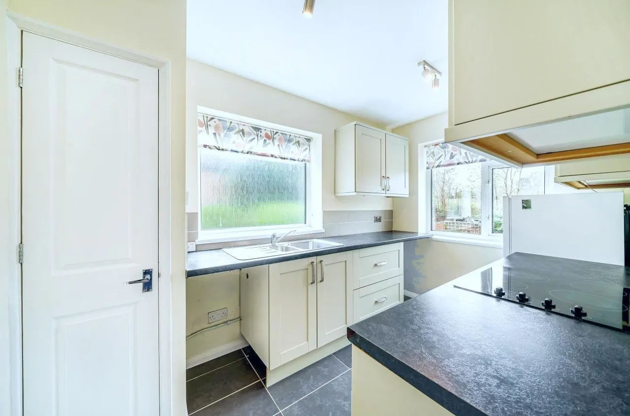 Castleton Close, Banstead, SM7, photo 9