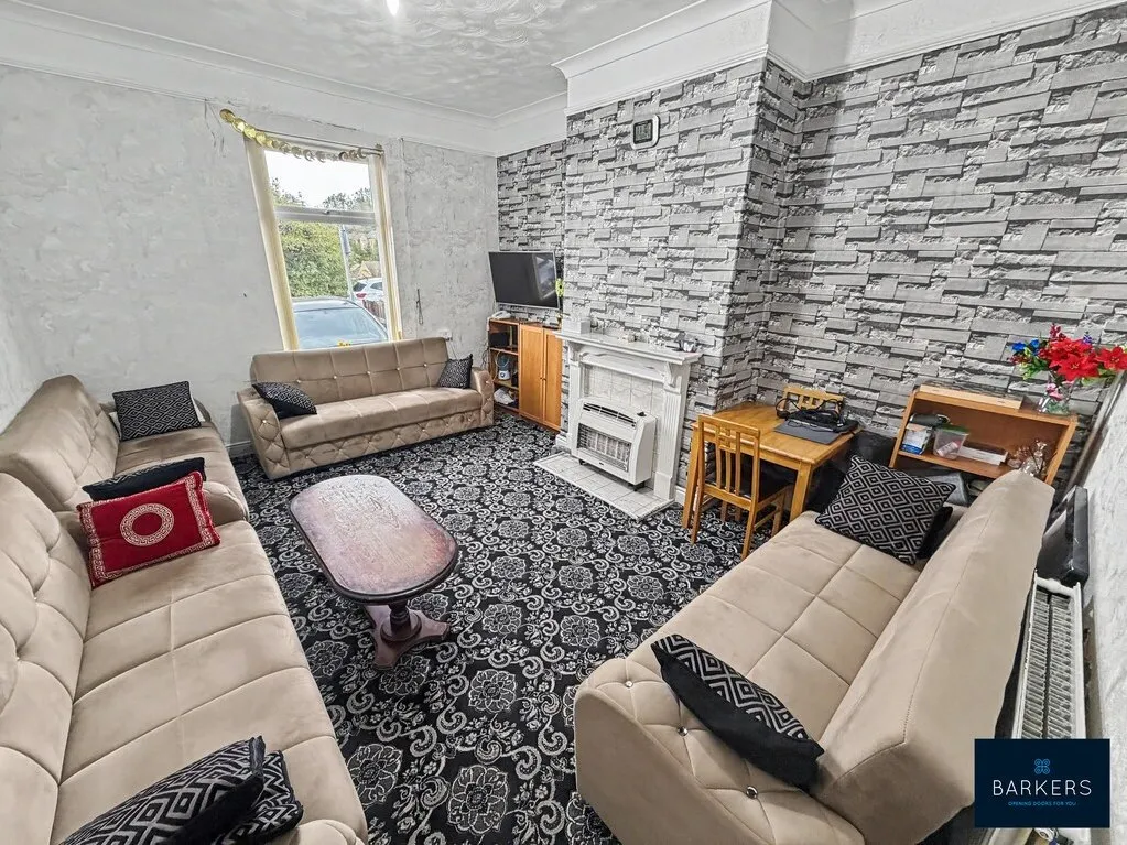 Soothill Lane, Soothill, WF17, photo 3