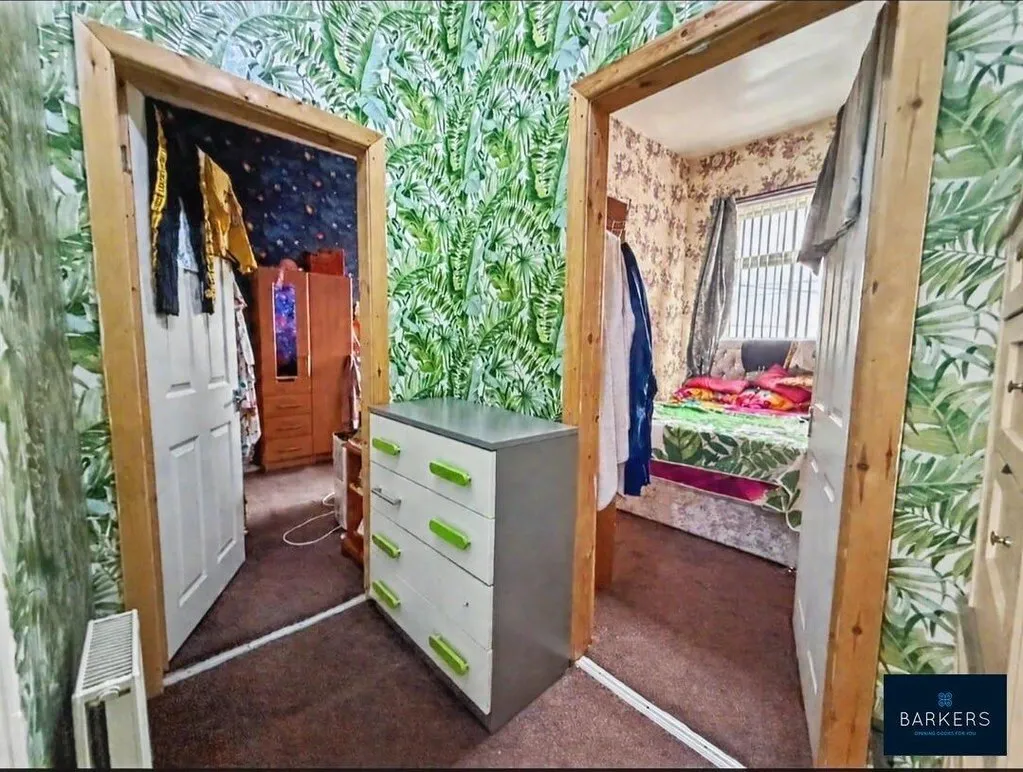 Soothill Lane, Soothill, WF17, photo 24