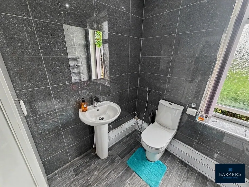 Soothill Lane, Soothill, WF17, photo 14