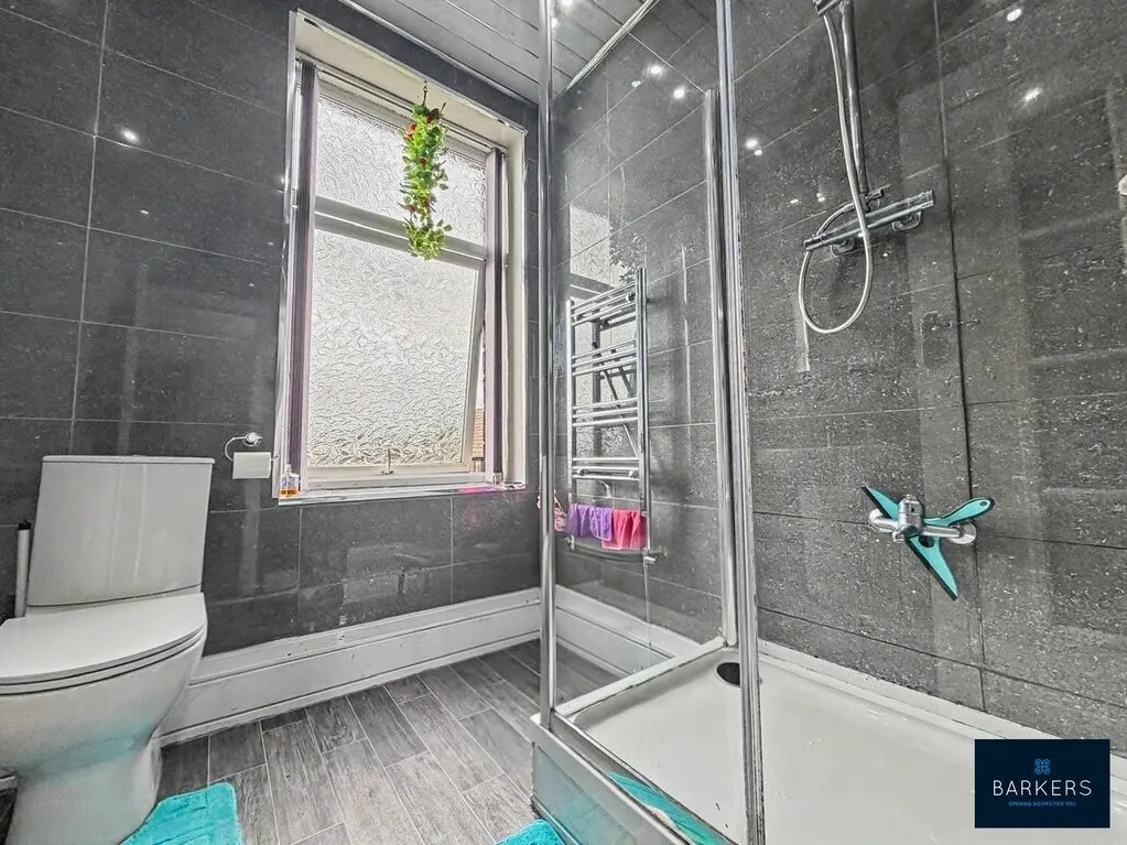 Soothill Lane, Soothill, WF17, photo 15