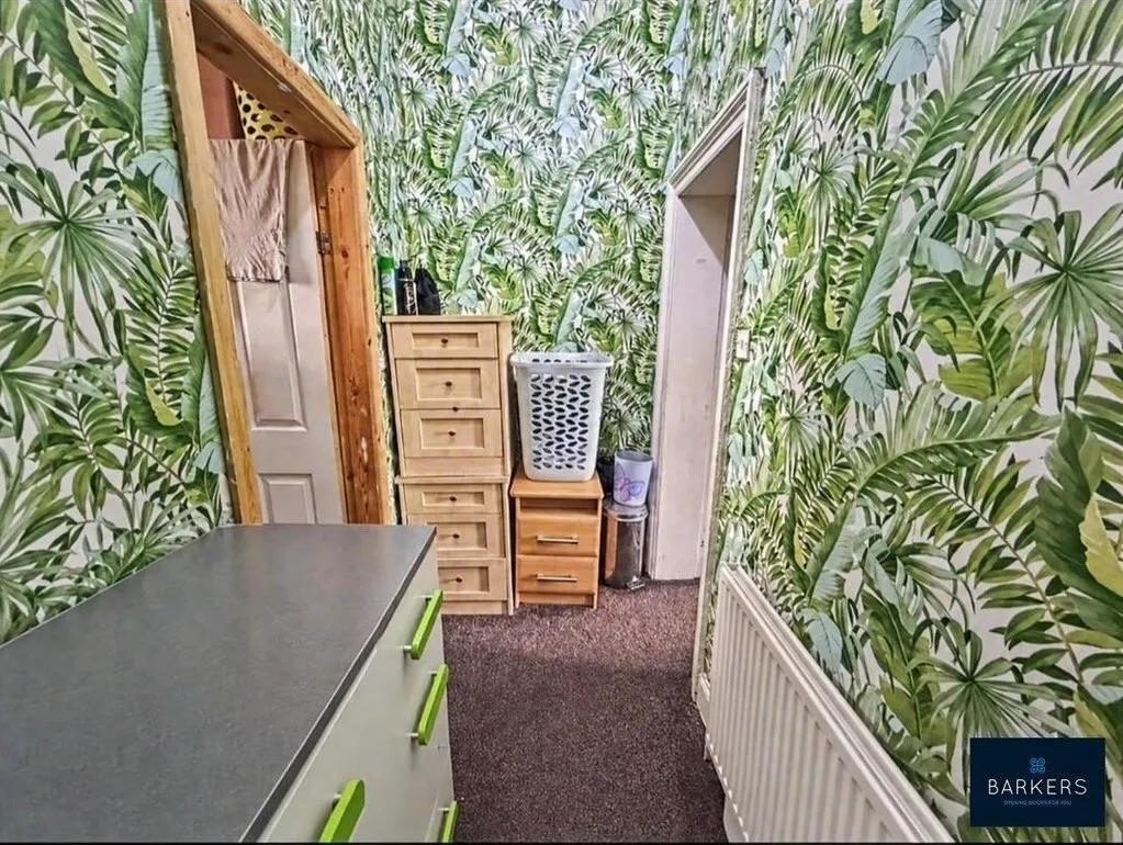 Soothill Lane, Soothill, WF17, photo 22