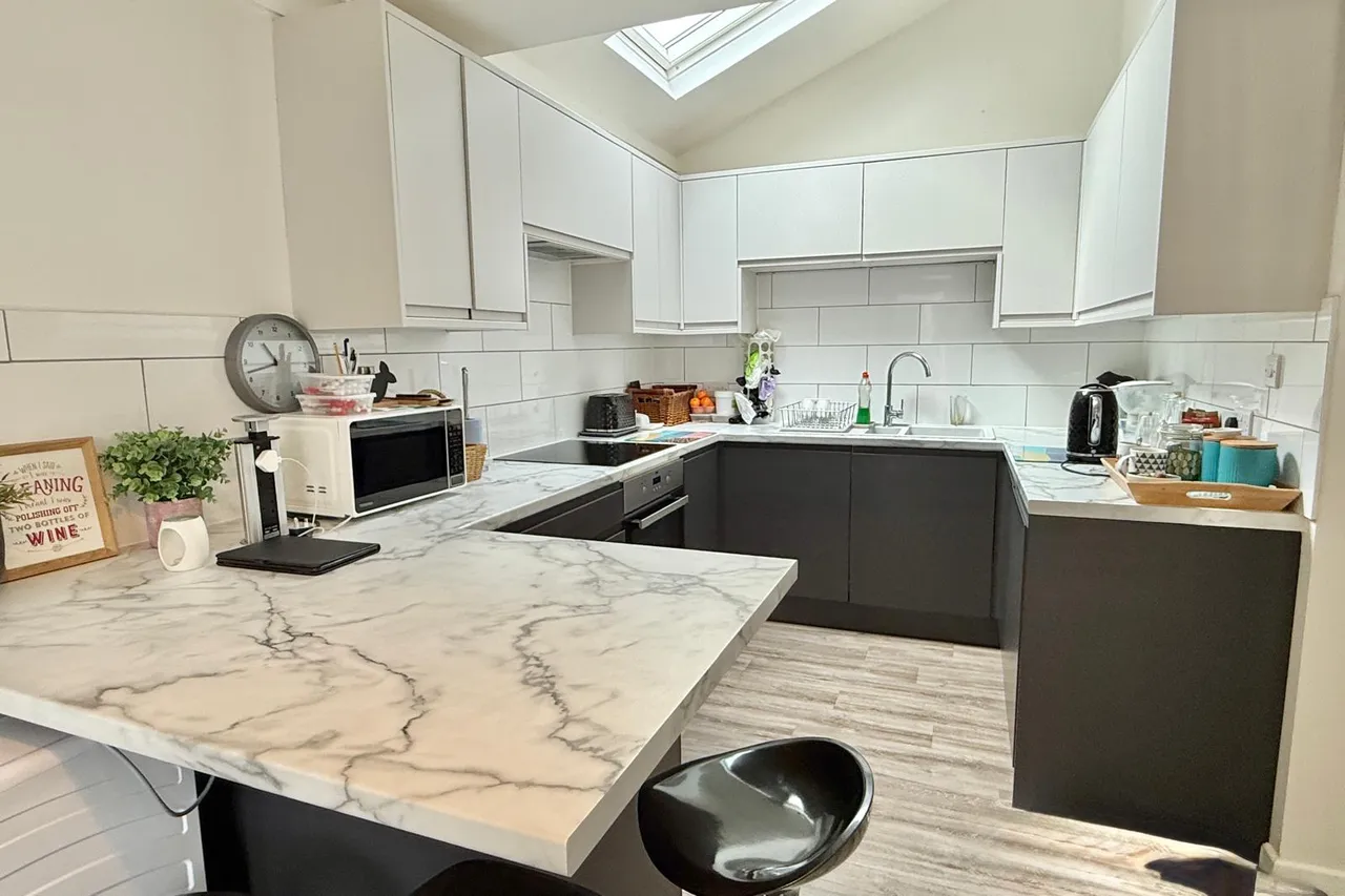 Azalea Close, St. Ives, BH24, photo 3