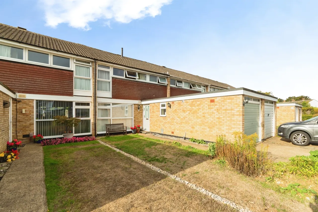 3 bed house for sale — Marsden Green, Welwyn Garden City