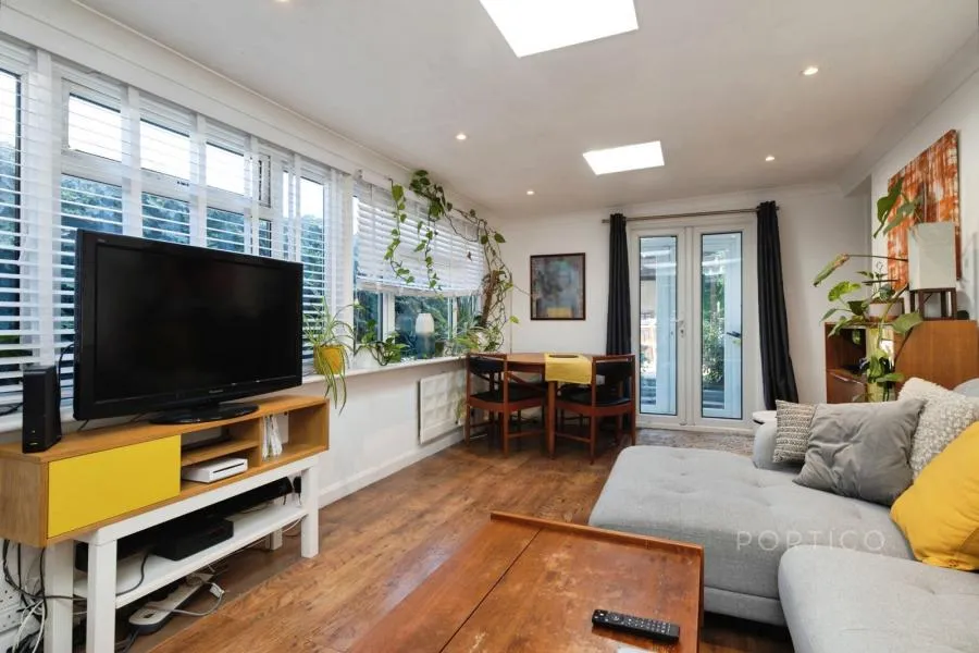 Lily Road, London, E17, photo 13