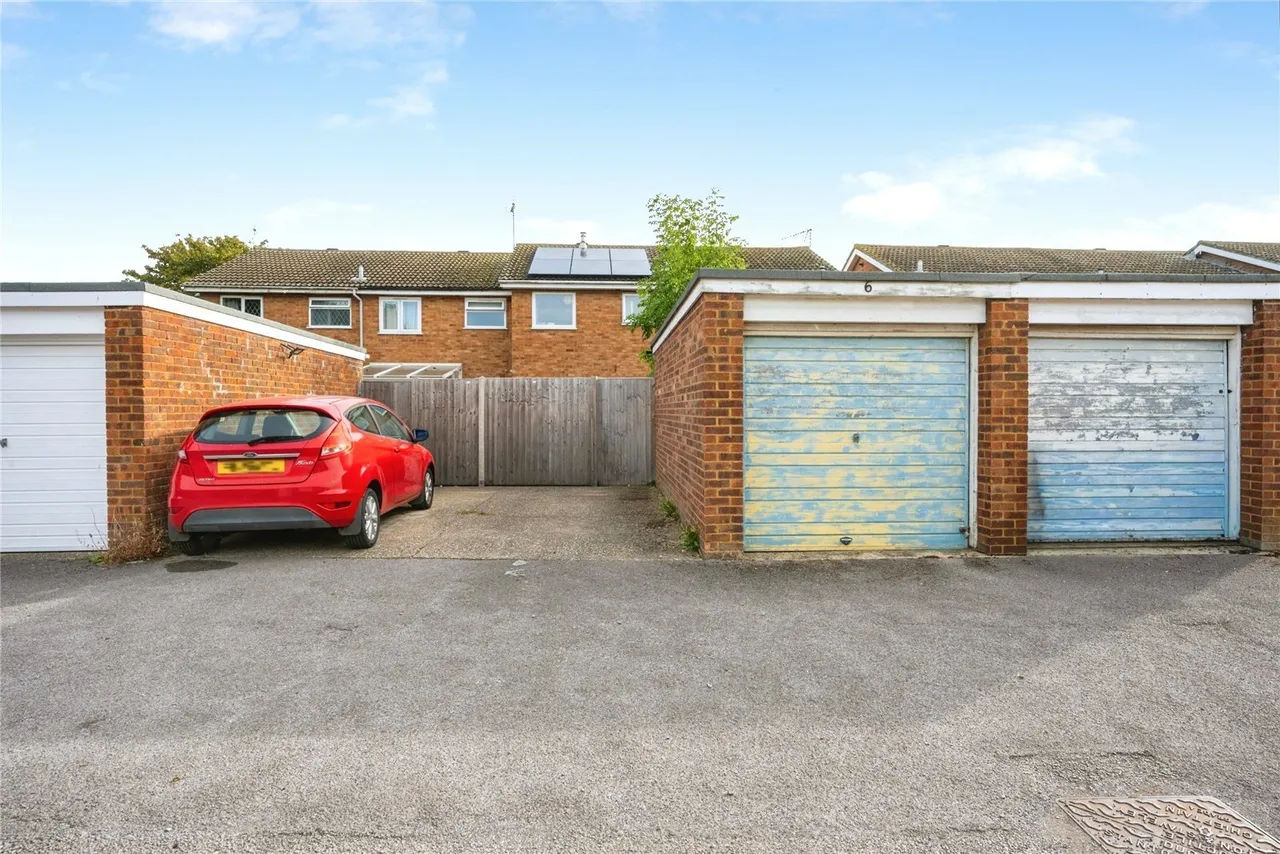 Hercules Close, Leighton Buzzard, LU7, photo 4